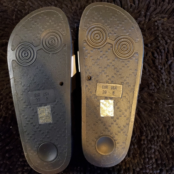 Slip on sandals 👡 - Picture 3 of 3